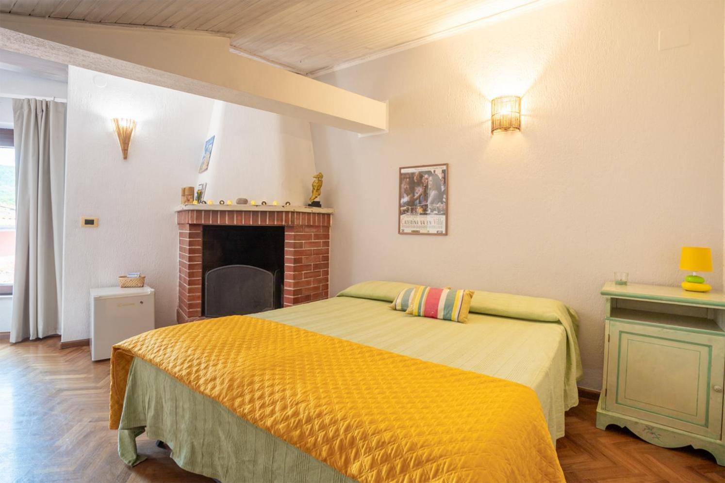Maxi Paradiso - Guest House A Due Passi Dal Lago Trasimeno Torricella  外观 照片